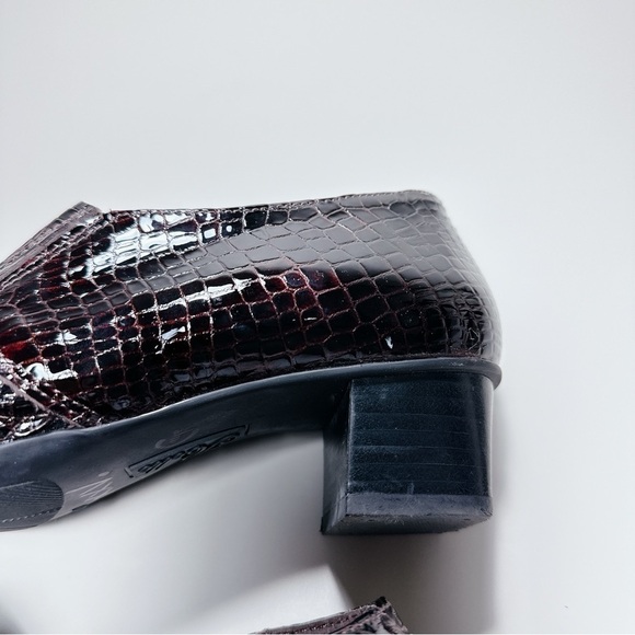 Helle Comfort Crocodile Mule Heel Shoes - Picture 14 of 15